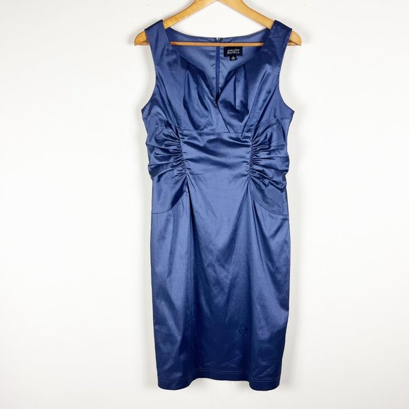 Dresses & Skirts - Adrianna Papell Satin Sleeveless Dress 12